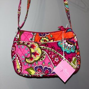 Great condition never used adjustable strap